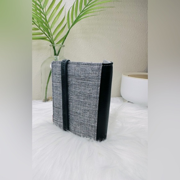 Herschel Supply Co. Gordon Wallet - Picture 7 of 12